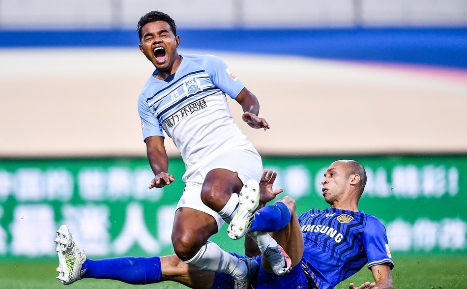 九游体育APP-达拉斯独行侠训练开放日，关键时刻豪取连胜引欢呼，中超在即，赛程密集仍需轮换(达拉斯独行侠主场球馆)