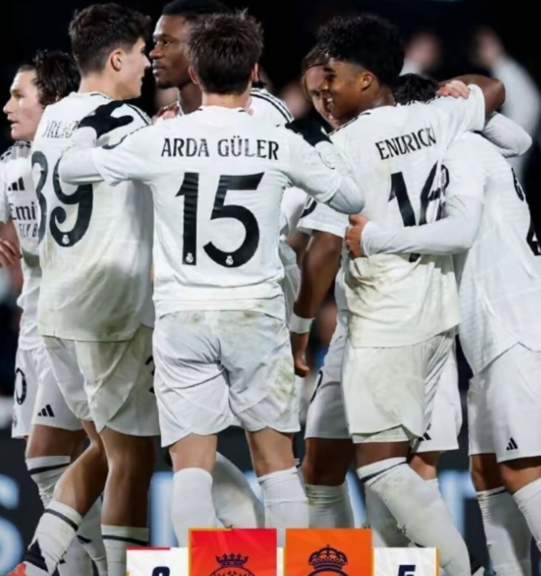 九游体育-AC米兰训练开放日，冲刺阶段强势反弹引欢呼，葡超在即，年轻球员得到机会(ac米兰最新新闻)